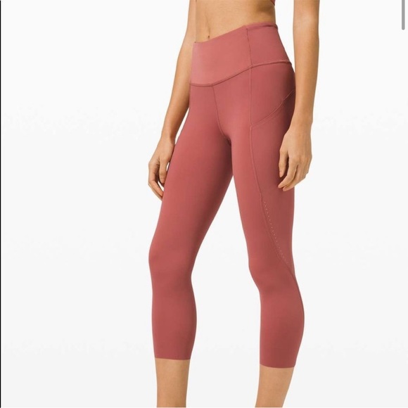 Lululemon Fast and Free High Rise 25” Leggings - Picture 2 of 7